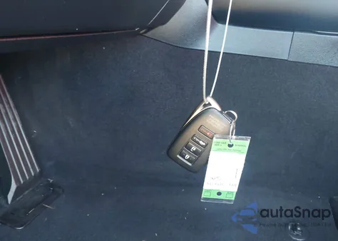 2021 Lexus Is 300 z USA, uszkodzony, nr VIN JTHCA1D21M5117413